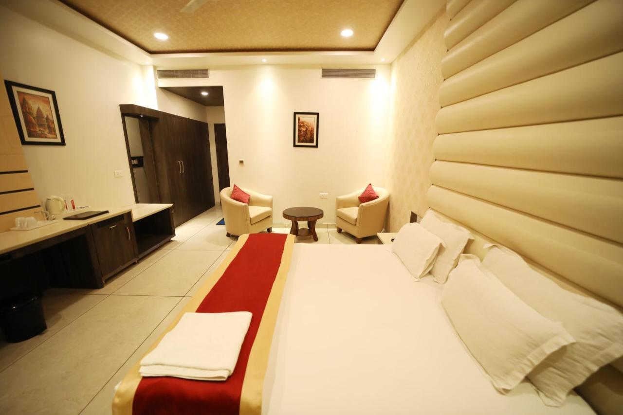 Hotel Panchsheel Ayodhya Exterior foto