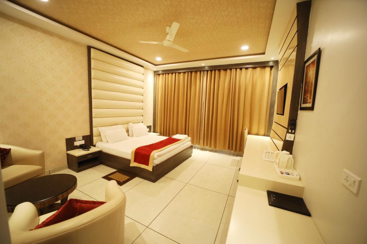 Hotel Panchsheel Ayodhya Exterior foto
